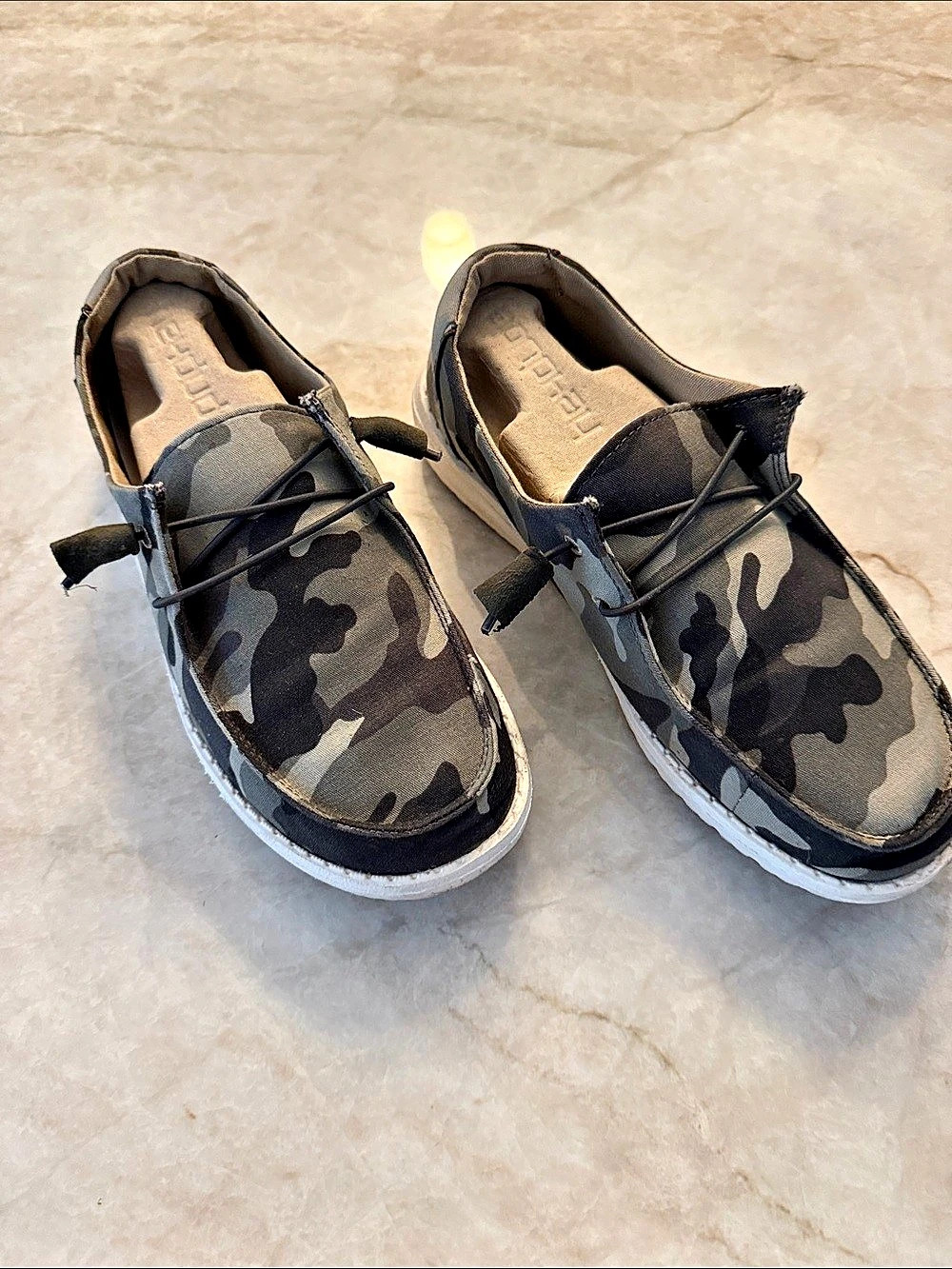 Hey Dude Wendy Essential Camo Sneakers Green & Black US 7